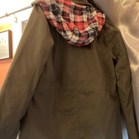 Jacket - Picture 9 of 12